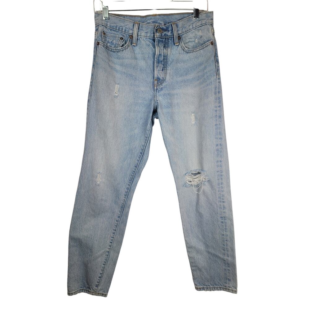 Levis Womens 501 Button Fly Distressed Tapered Leg Light Wash Jeans WPL423 Sz 28